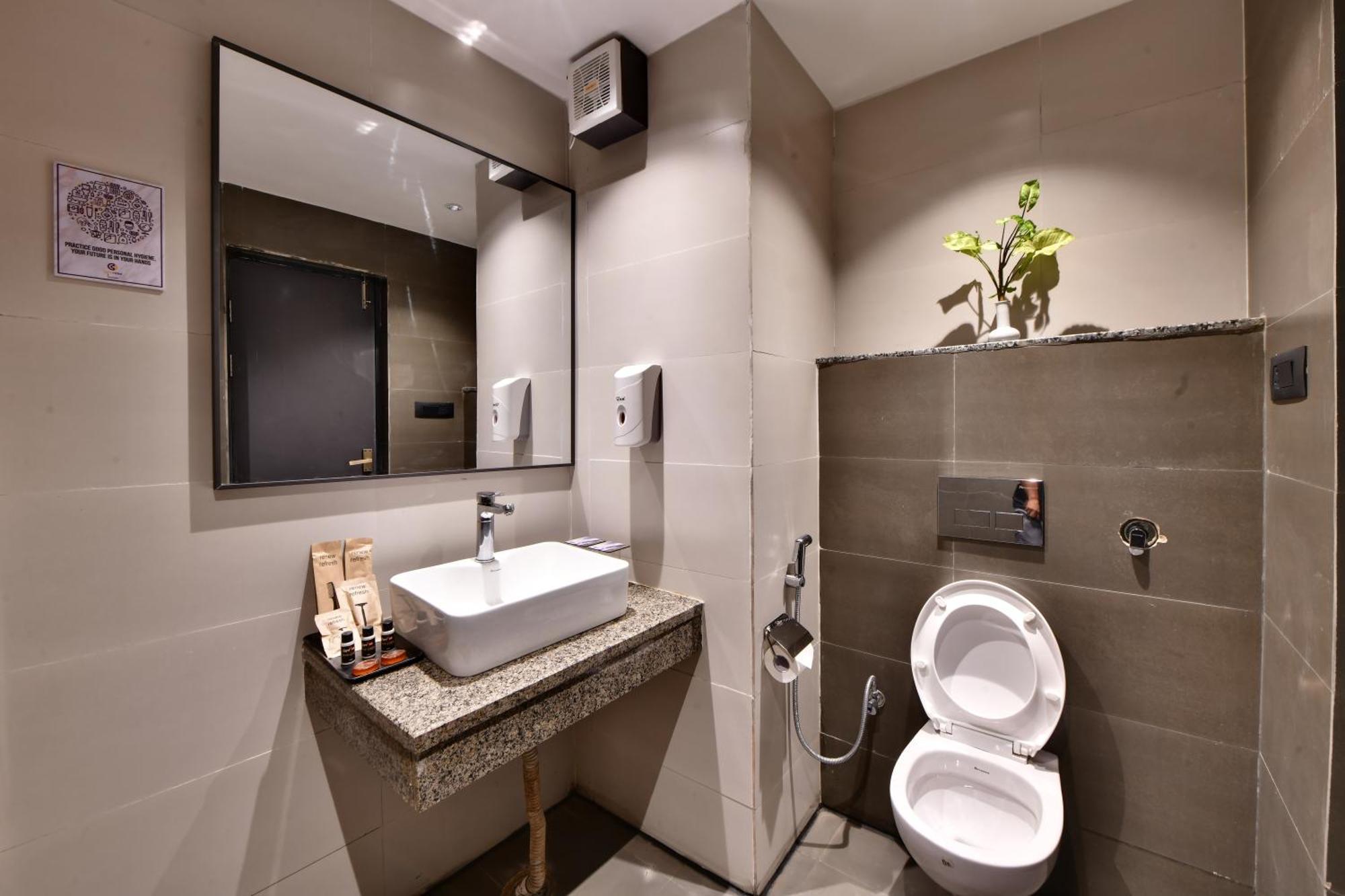 Click Sunburry Hotel Katra Katra  Exterior photo